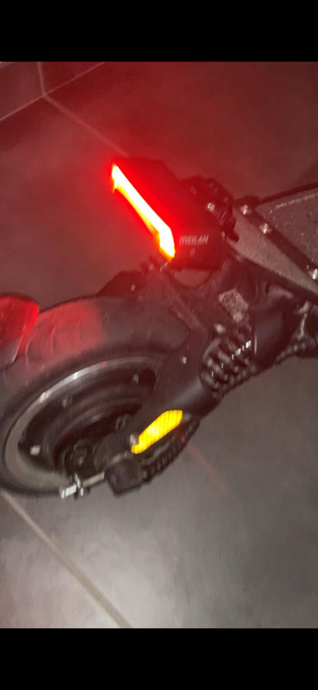 Lumière laser Feu de signalisation pour trottinette et vélo électrique