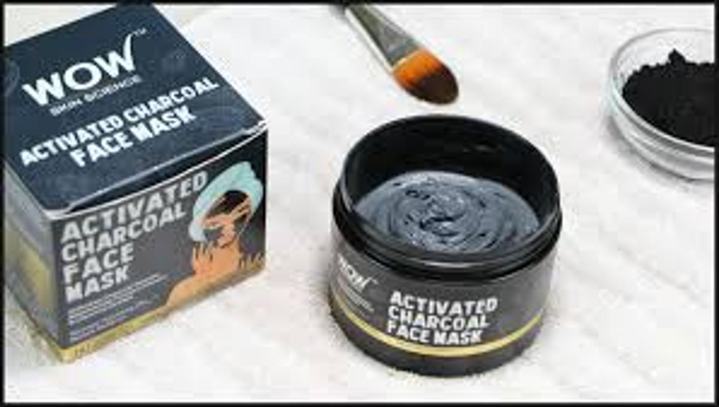 WOW Skin Science Activated Charcoal Face Mask with PM 2.5 AntiPolluti