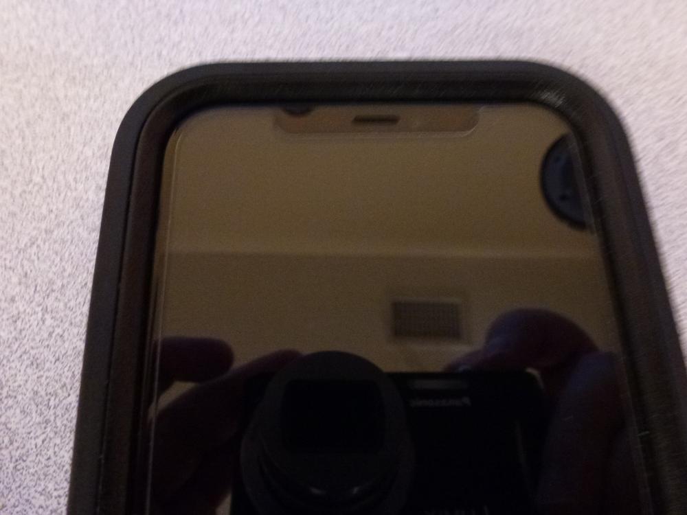 NanoArmour Anti-Microbial iPhone 11 Tempered Glass Screen Protector - Customer Photo From Steve Cohen