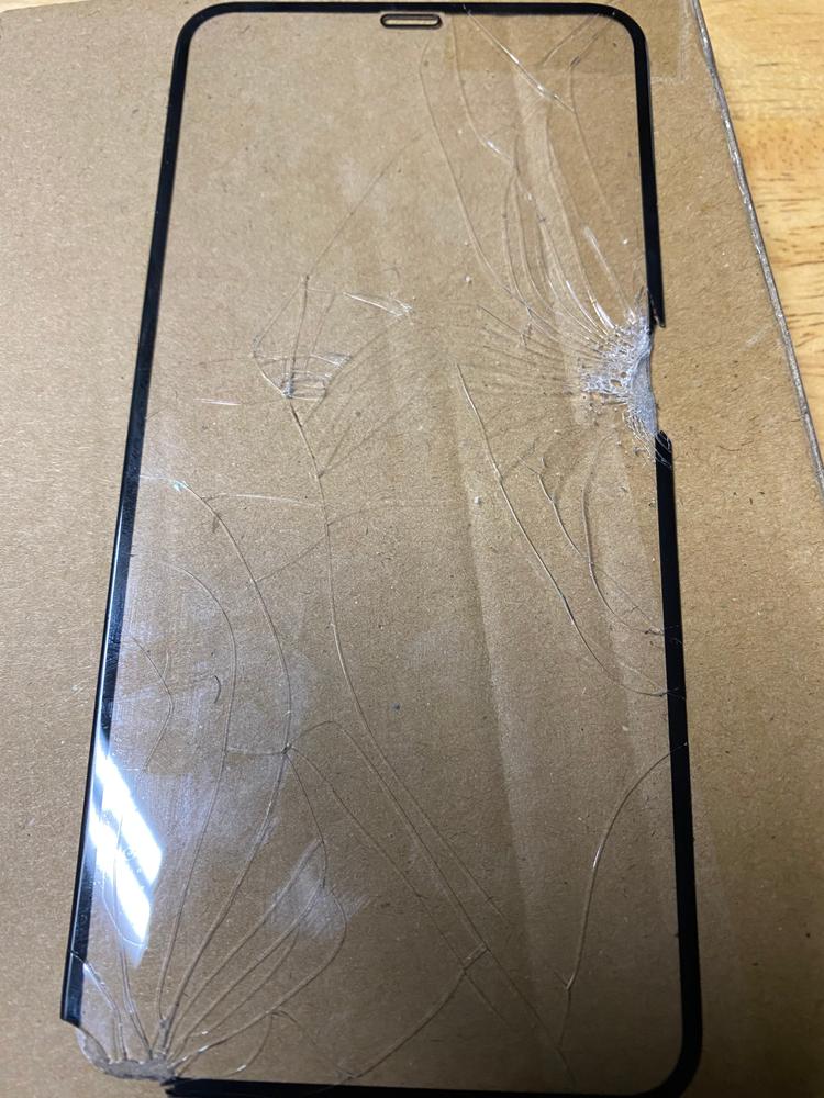 NanoArmour Anti-Microbial 3D iPhone 11 Pro Max Screen Protectors - Customer Photo From Jenine S