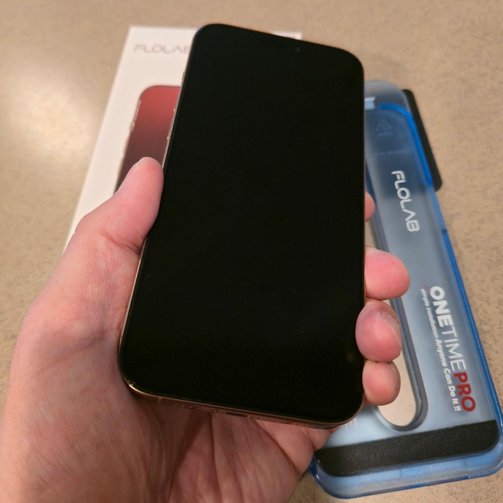 FLOLAB ONETIME PRO NanoArmour Infinity Edge Screen Protector with ClearVue Anti Reflective Technology & Reinforced Edge & Anti-Rainbow for iPhone 16 Series - Customer Photo From Kentaro Tachikawa