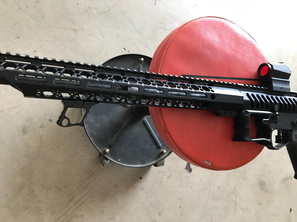 Tyrant Designs AR-15/10 M-LOK Handstop - Black - Customer Photo From clifford wickham
