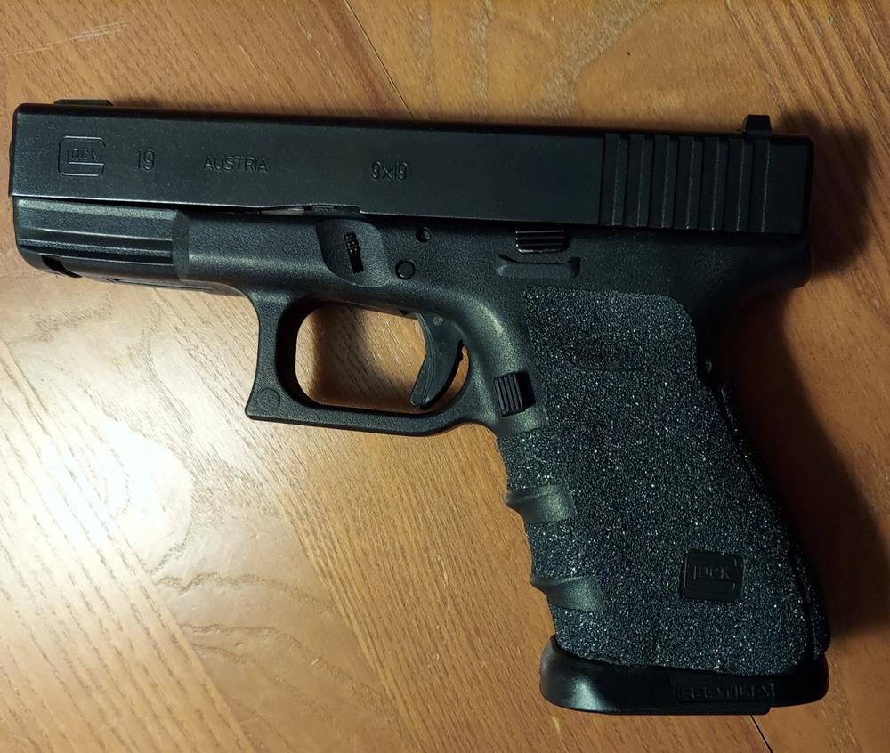 Reptilia Corp Glock 19 Gen 3/4 Black Hole Polymer Magwell - Customer Photo From Lawrence Dodson