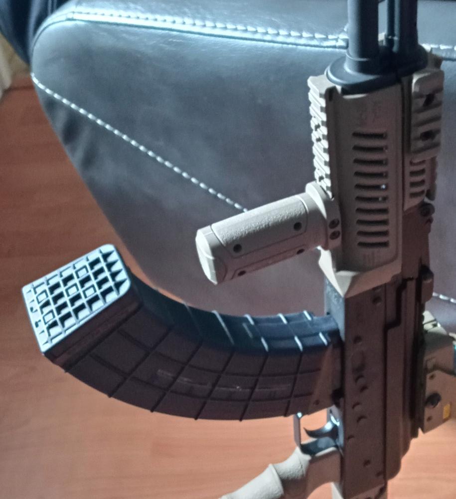 Hera Arms AR-15 HFG Vertical Grip - Tan - Customer Photo From Philip Cabrera