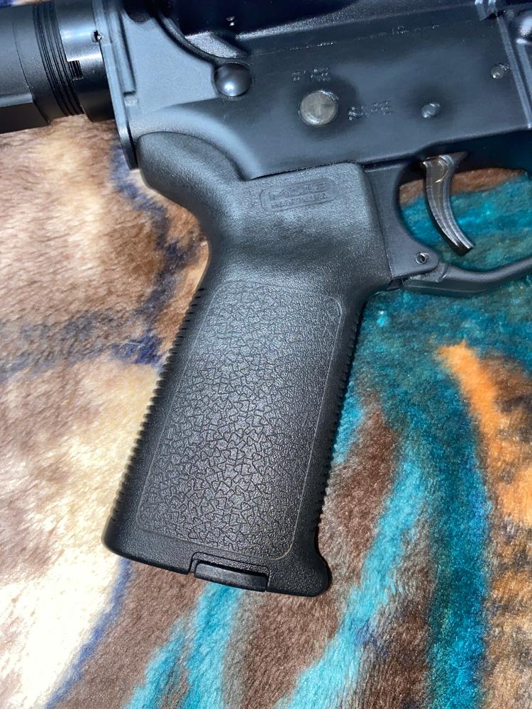 Magpul MOE AR Pistol Grip - Customer Photo From Mario Martinez