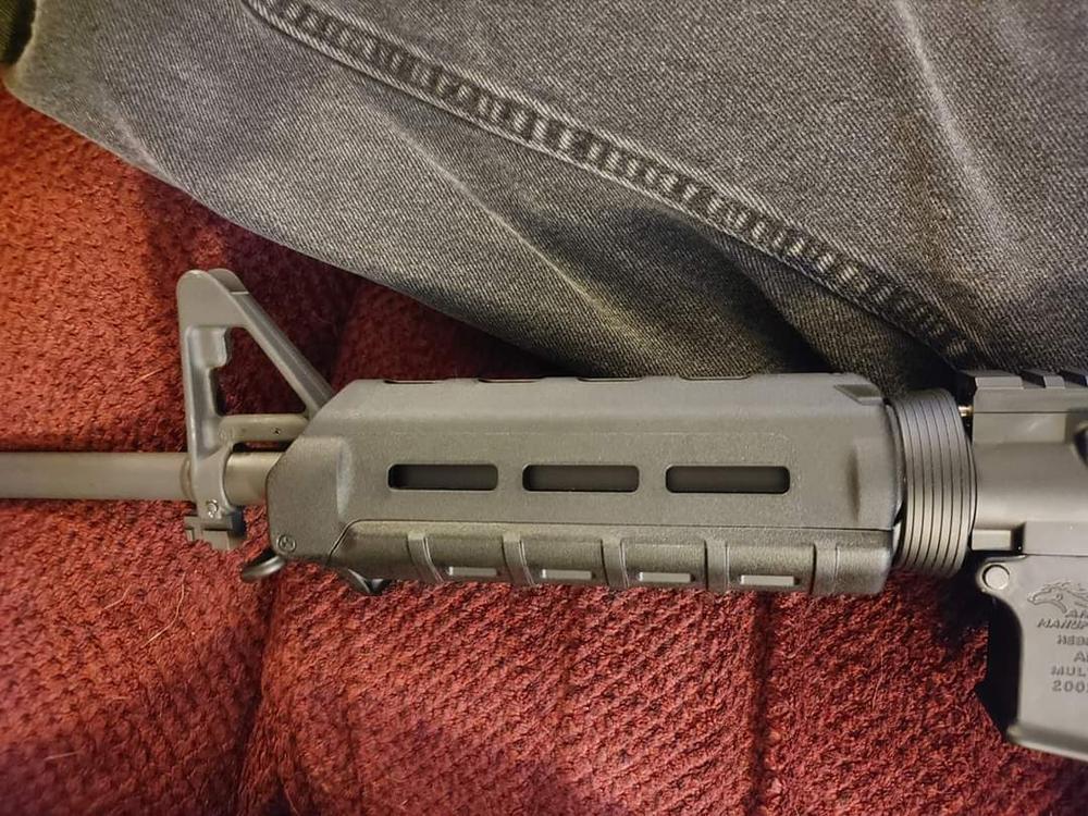 Magpul MOE M-LOK Hand Guard, Carbine-Length AR-15/M4 - Customer Photo From Darin S