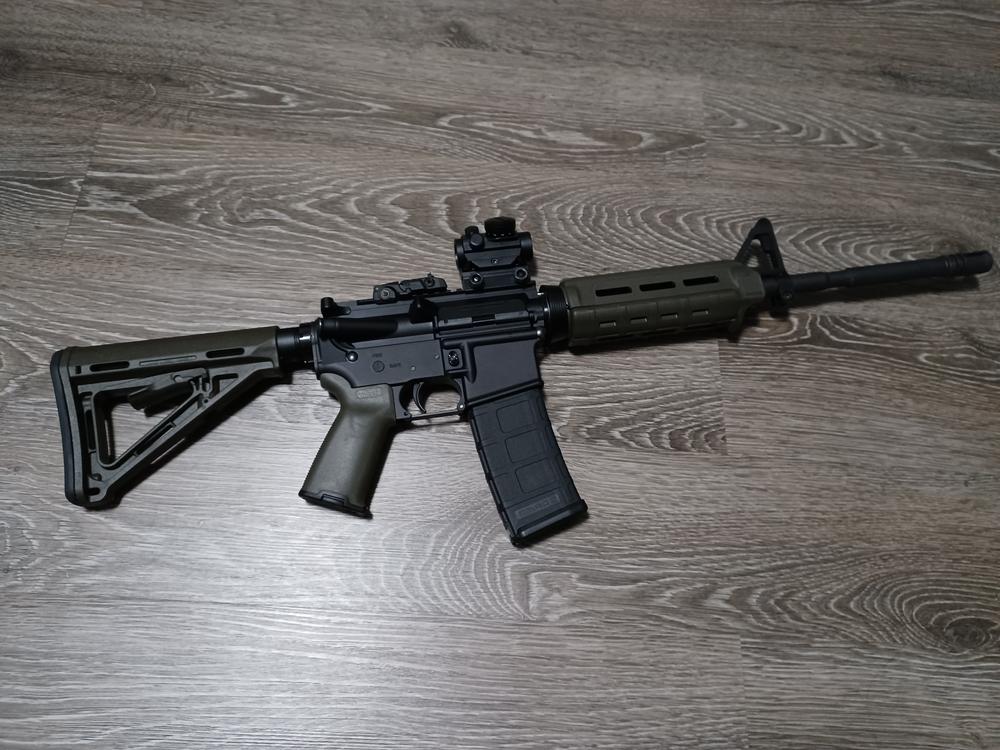 Magpul MOE M-LOK Hand Guard, Carbine-Length  AR-15/M4 - Customer Photo From Terminator