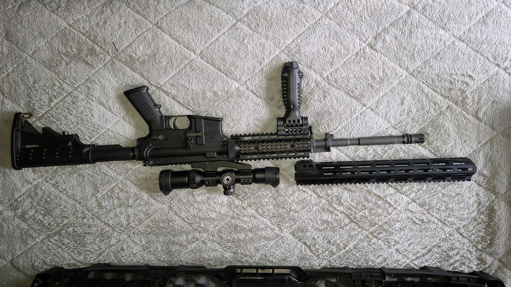 Aim Sports AR-10 Free Float M-LOK Handguard - Customer Photo From William M Stevens