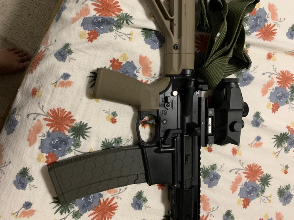 MFT ENGAGE Pistol Grip Gen 2 - SDE - Customer Photo From Ermilando Miranda