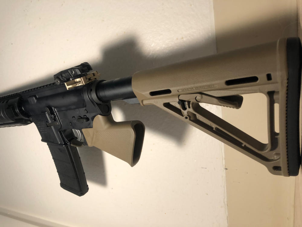 Sparrow Dynamics CRG-15 Compliant Rifle Grip - FDE - Customer Photo From Javier Ramirez