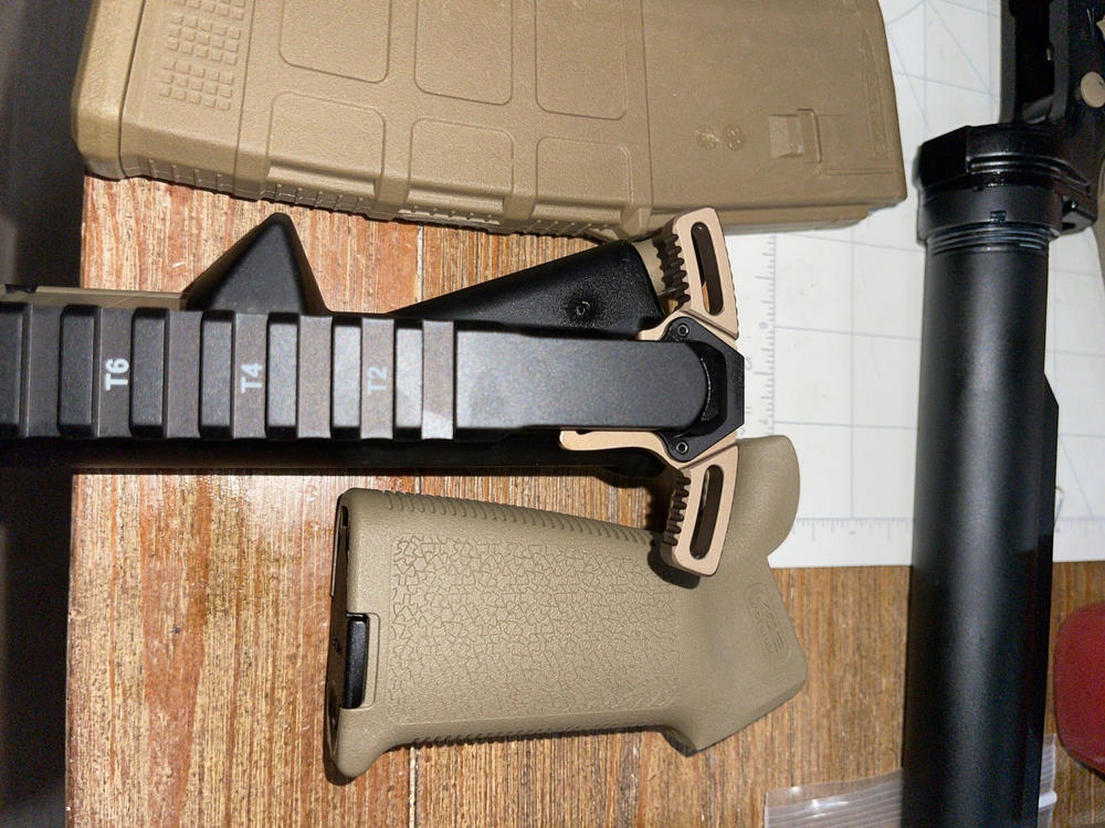 Breek Arms Warhammer AR-15 Charging Handle - FDE - Customer Photo From Andrew Cordova