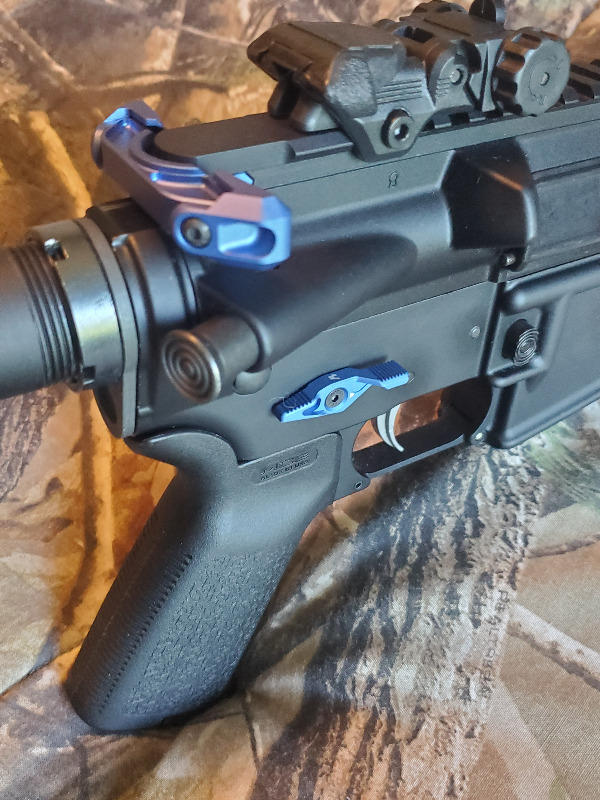 Strike Industries Phantom Latchless Charging Handle - (Black, FDE, Red, Blue) - Blue - Customer Photo From James Gooch