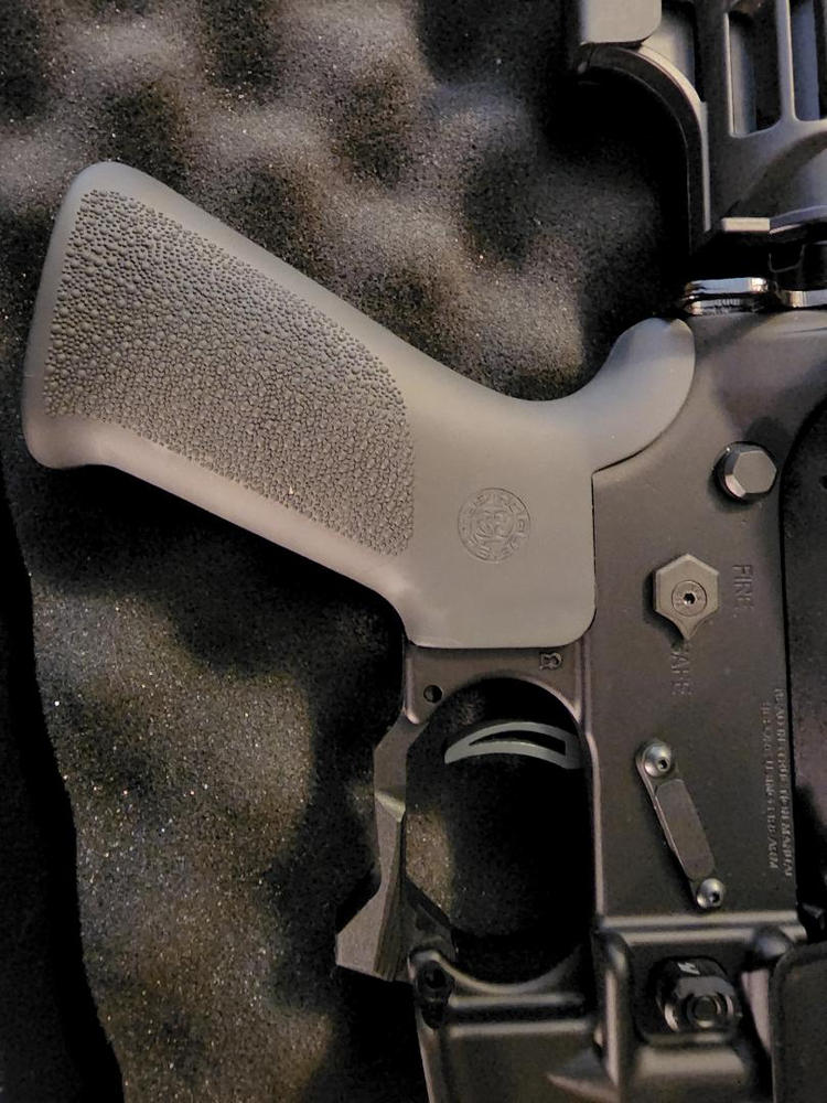 Hogue Beavertail Pistol Grip w/o Finger Grooves - Grey - Customer Photo From Adrian Hayden