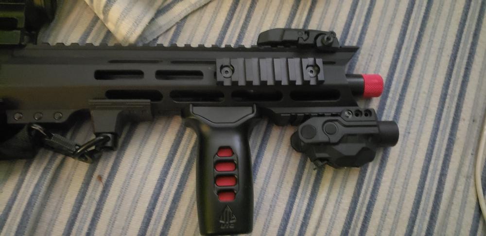 UTG Super Slim Vertical Foregrip, M-LOK - Customer Photo From Yitzchak Roffman