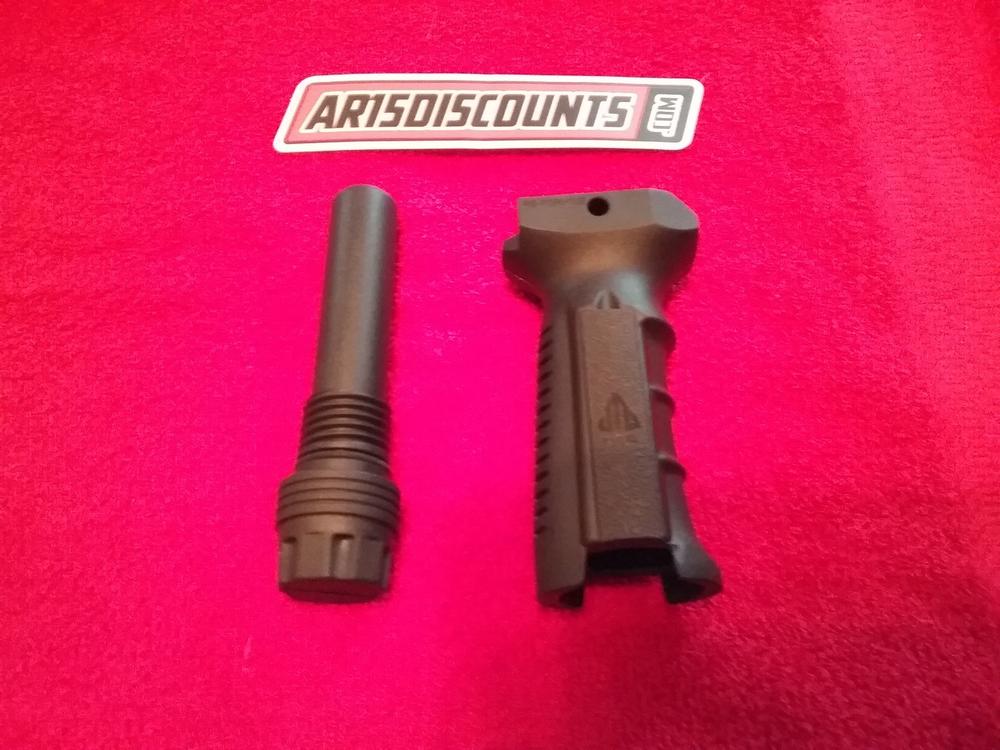 UTG Ergonomic Ambidextrous Vertical Foregrip - Black - Customer Photo From Maurice Pruitt