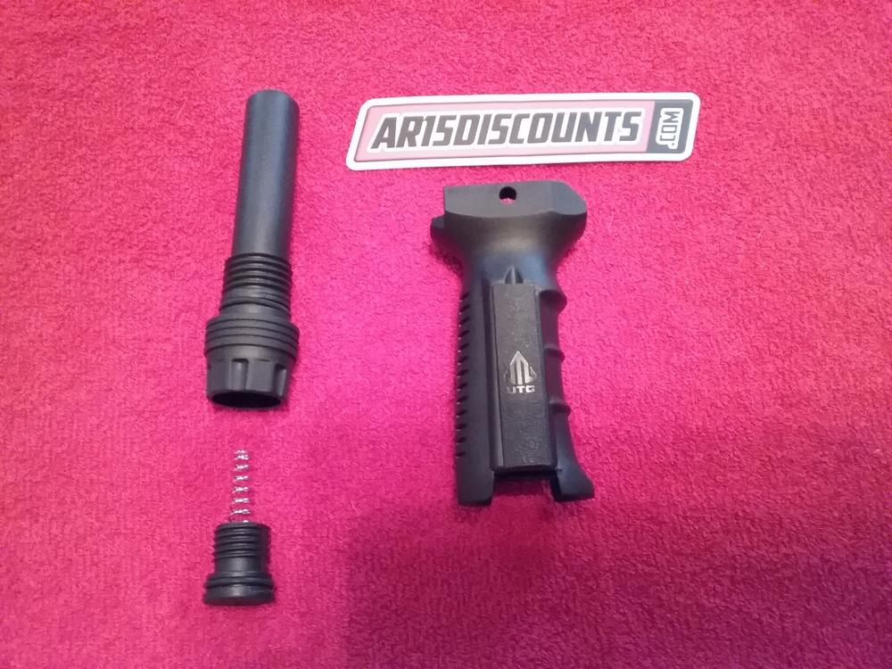 UTG Ergonomic Ambidextrous Vertical Foregrip - Black - Customer Photo From Maurice Pruitt