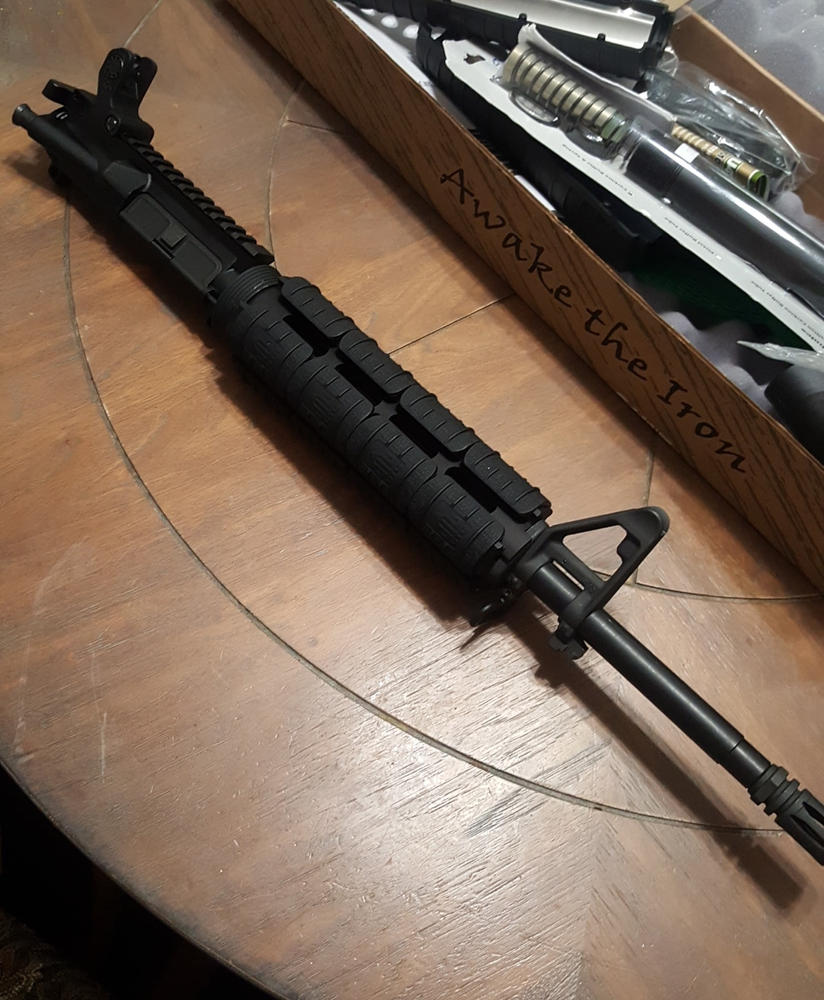 UTG PRO Model 4/AR-15 Mid Length Drop-in Quad Rail, Black - Customer Photo From Ismael Banda