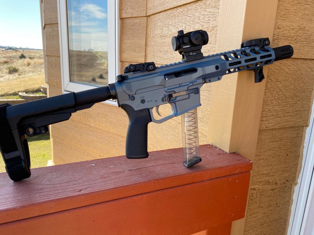 UTG M-LOK Ultra Slim Handstop - Black - Customer Photo From Tylan Silos