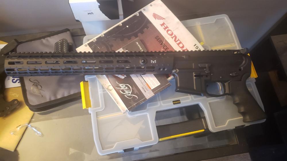 Aero Precision M4E1 Enhanced Upper Receiver and M-LOK Handguard Combo Gen 2 - Anodized Black - 15" - Customer Photo From Elliot Ser