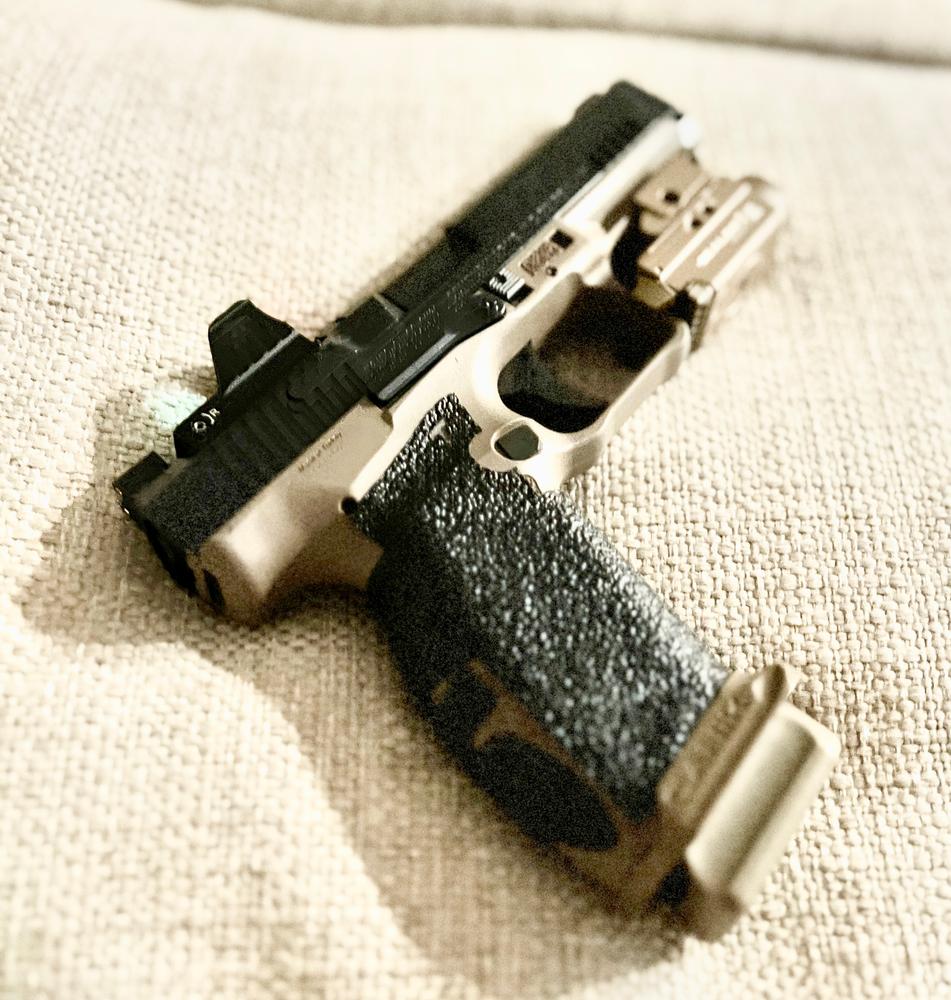 Olight Baldr S 800 Lumens LED Light With Green Dot - Customer Photo From Scotty Farnsworth