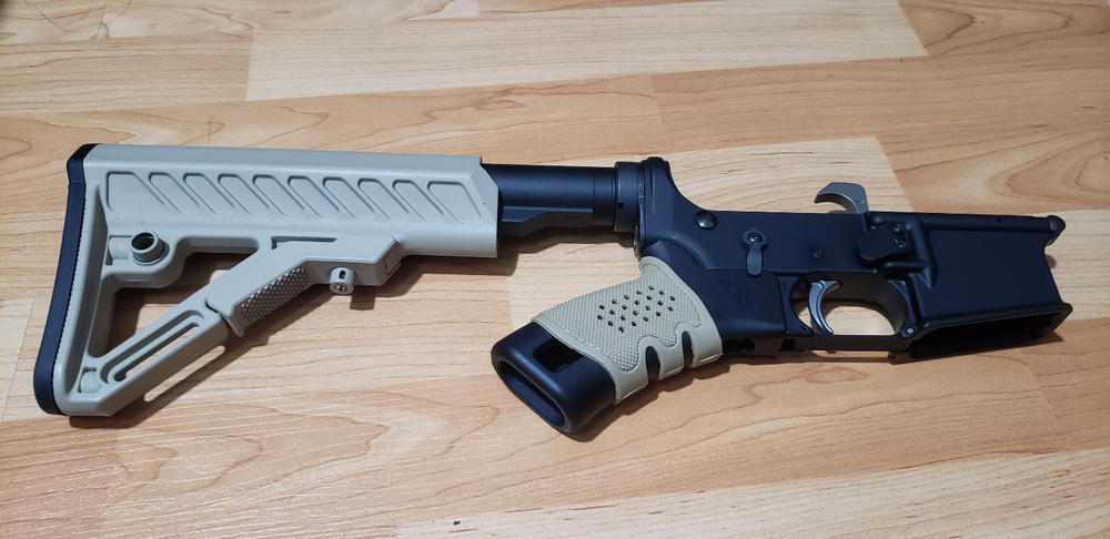 Juggernaut Tactical Featureless Grip - Black - Customer Photo From Nghia Truong