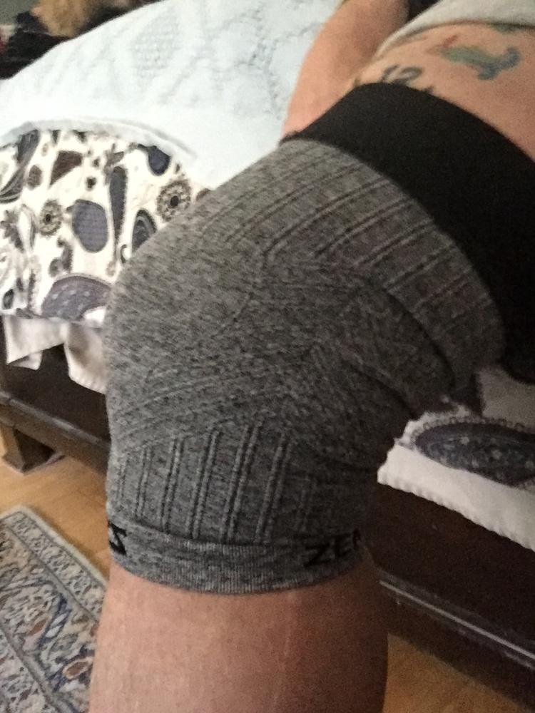 Compression Knee Sleeve - Customer Photo From David L.