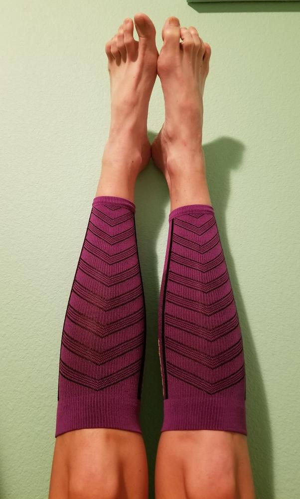 Featherweight Compression Leg Sleeves - Customer Photo From Beth D.