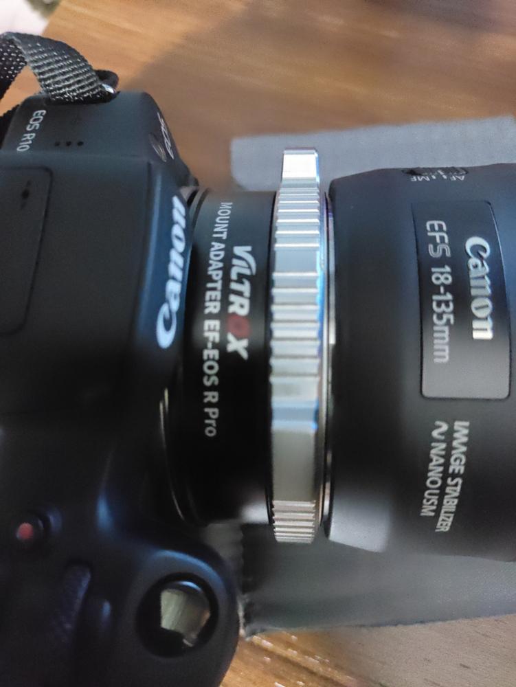 EOS RP＋Viltrox EF-Rアダプタ＋EF28-105mmⅡ∔ストロボ マウントアダプター EF-EOS R：レンズ交換式カメラ・レンズ｜個人