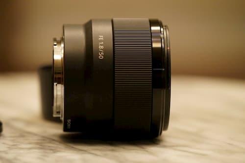Buy Sony FE 50mm f/1.8 Lens in India at lowest Price | IMASTUDENT.COM