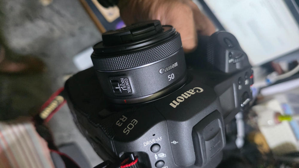 Buy Canon RF 50mm f/1.8 STM Lens Online in India at Lowest Price