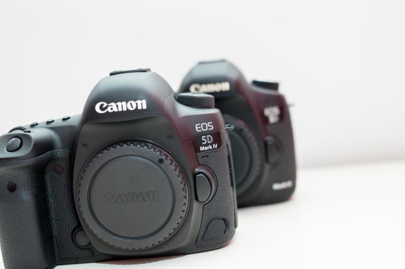 Buy Canon EOS 5D Mark IV DSLR Camera (Body Only) Online in India