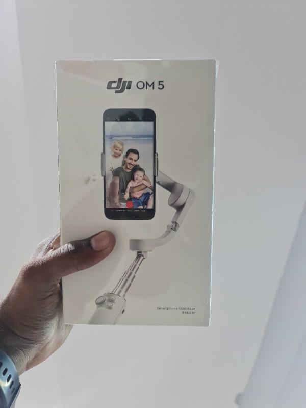 Buy DJI OM 5 Smartphone Gimbal Online in India | IMASTUDENT.COM