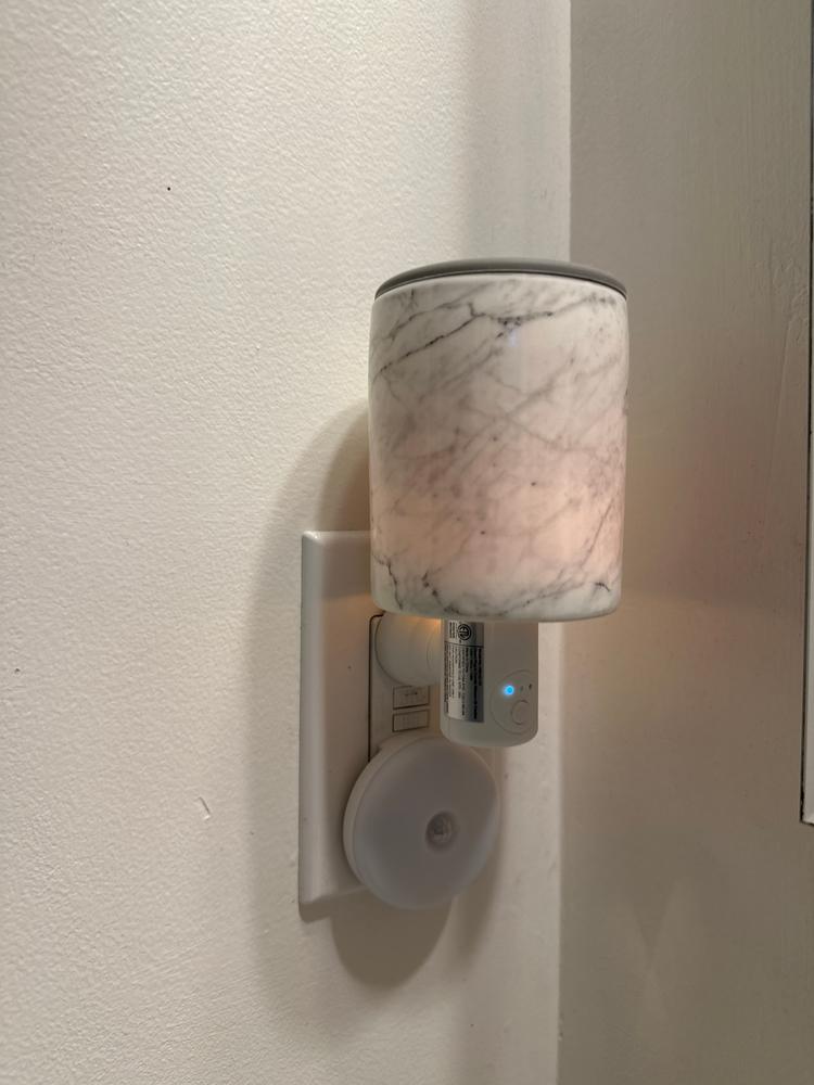Timer Outlet Wall Plug-In Wax Warmers - Customer Photo From Lynette R