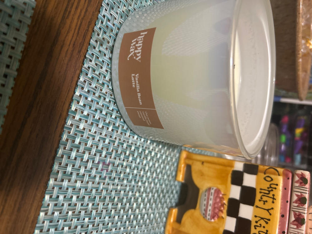 Vanilla Bean Latte 3-Wick Candle - Customer Photo From Jamie Goodwin