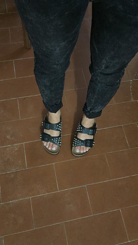 Personalizzazione Birkenstock Papillio Arizona con Borchie a Cono Nere Lucide - Customer Photo From Debora Cuva