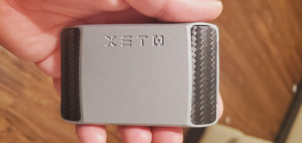 The XSTO Wallet • % Metal • Manufactured in the USA – AKEENi