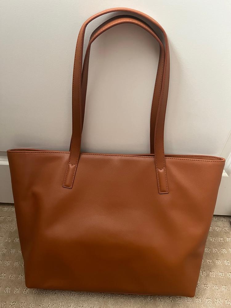 CLASSIC LEATHER TOTE – The Monogram Corner