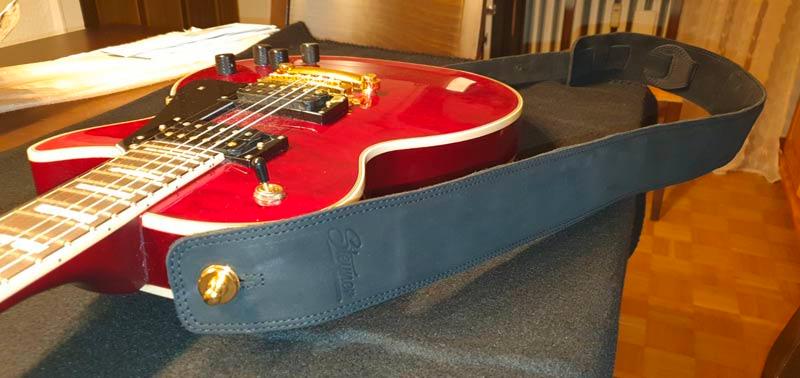Leder Gitarrengurt Nubuk Deluxe Black - Customer Photo From Petros Archontidis