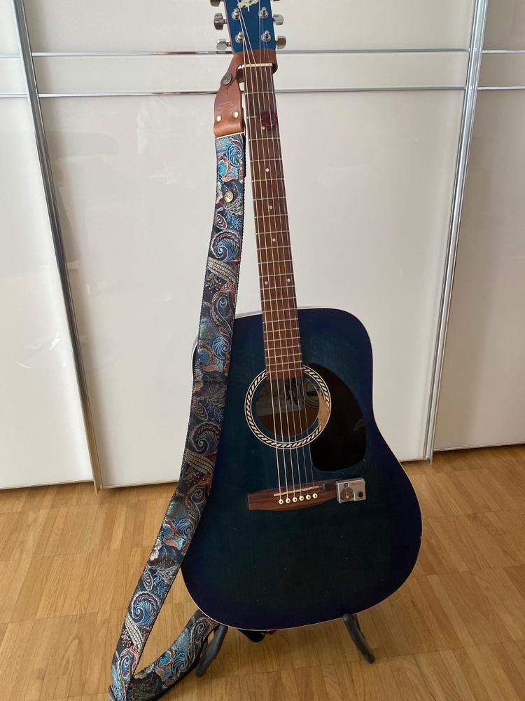 Schwarze Vintage Gitarrengurte mit Muster (B-Ware) - Customer Photo From Rüdiger Fassmann