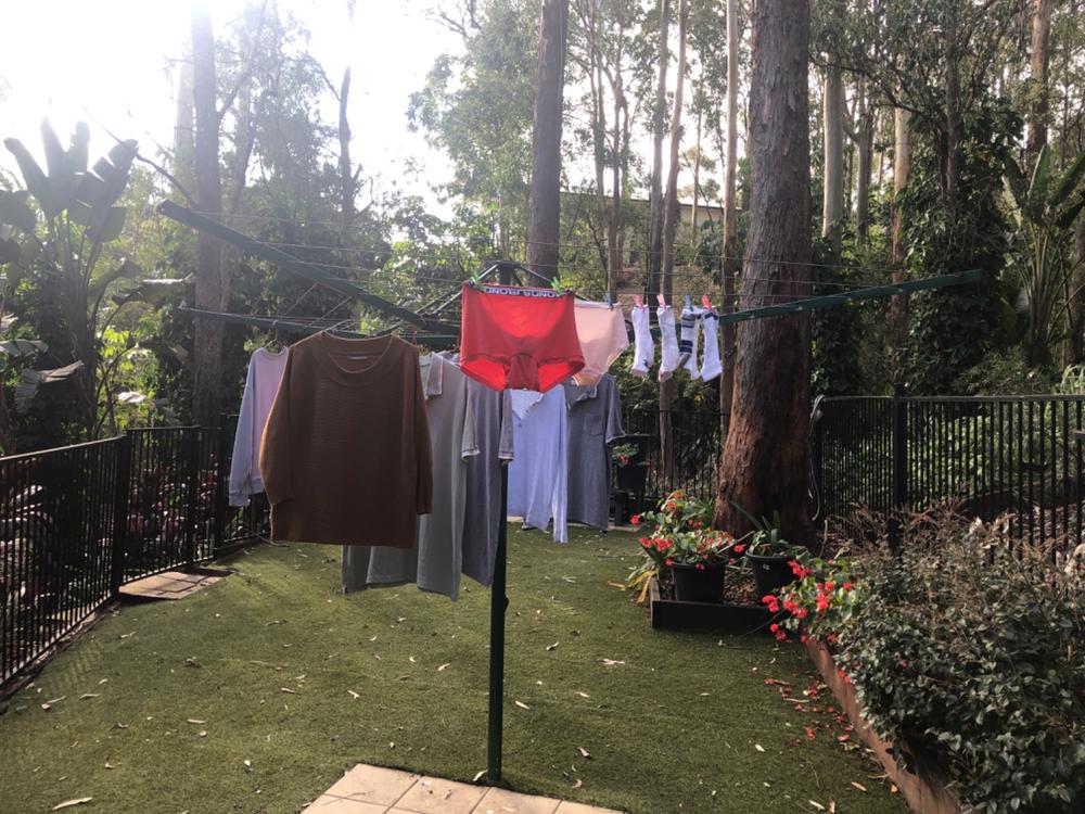 Hills Everyday 47 Rotary Clothesline - Customer Photo From Philip Cosnett