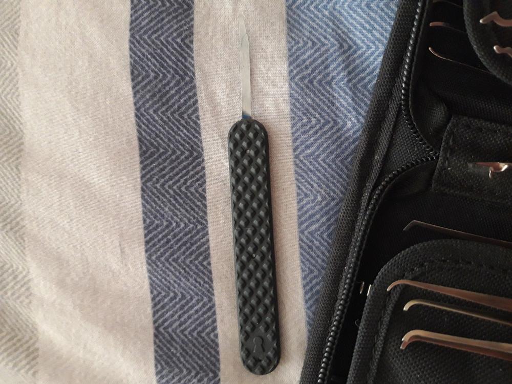 Sparrows ULTRA Combination Lock Decoder - Mini Knife Decipher Tool - Customer Photo From Lee C.