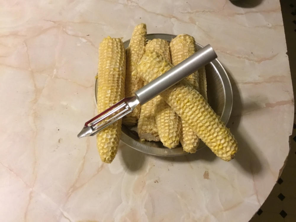 Deluxe Vegetable Peeler - Customer Photo From A D Boutwell