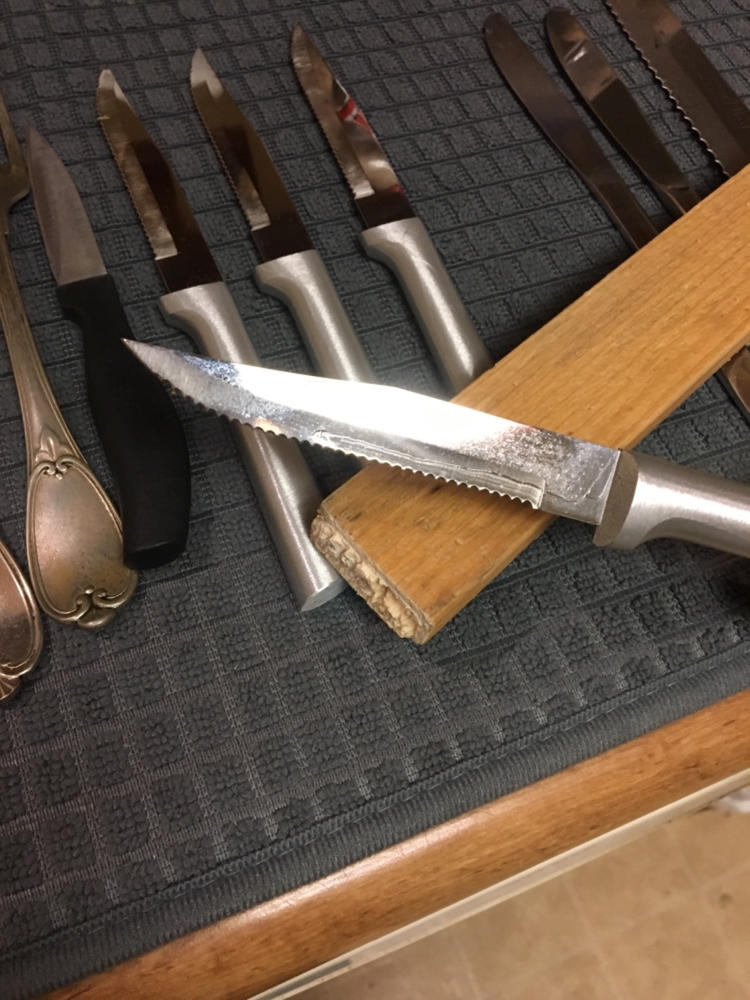 Six Serrated Steak Knives Gift Set - Customer Photo From Michael Lao