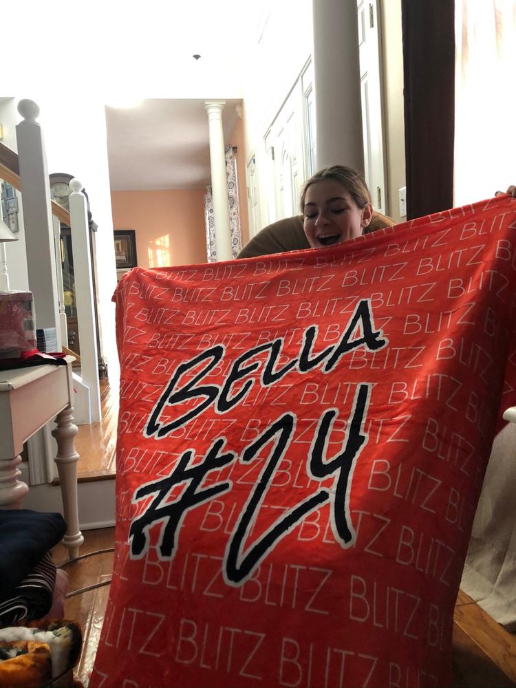 TEAM - NAME & NUMBER PERSONALIZED THROW BLANKET - Customer Photo From Debbie Ashcraft