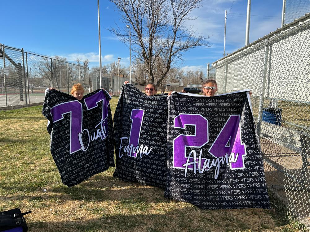 PERSONALIZED LARGE NUMBER TEAM BLANKET - Customer Photo From Nataly Black