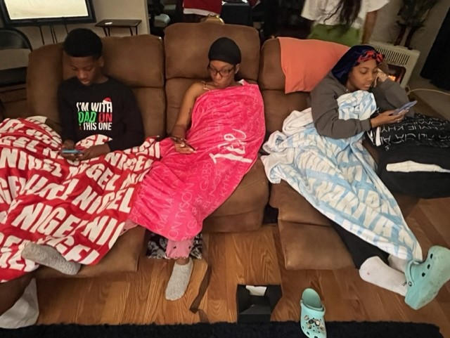 FAMILY NAMES PERSONALIZED THROW BLANKET - Customer Photo From Dominick Robins