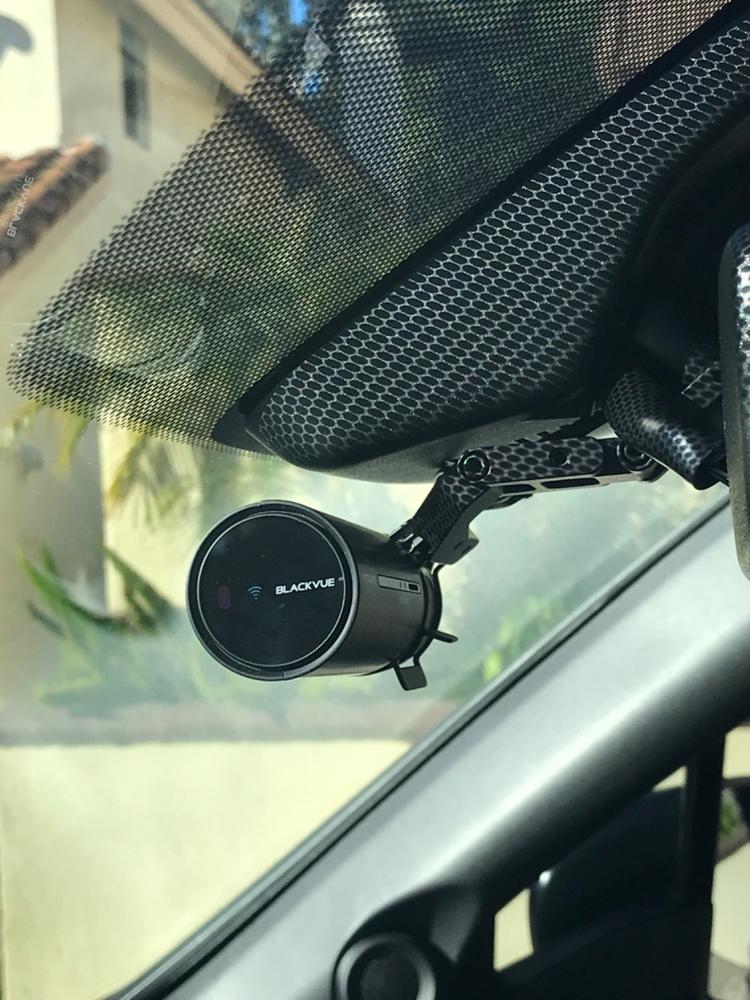 Blackvue DR900S-2CH Dashcam Installed in a 2018 Chevy Silverado