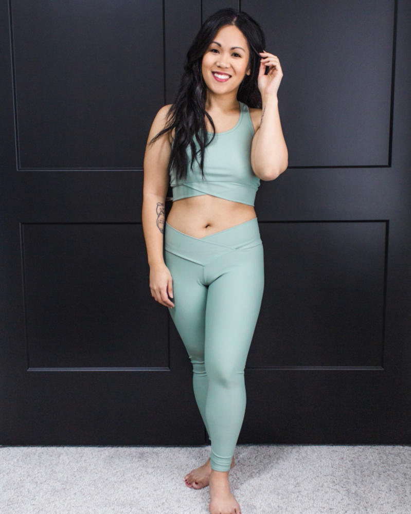 Willow Green Align pants 25” : r/lululemon