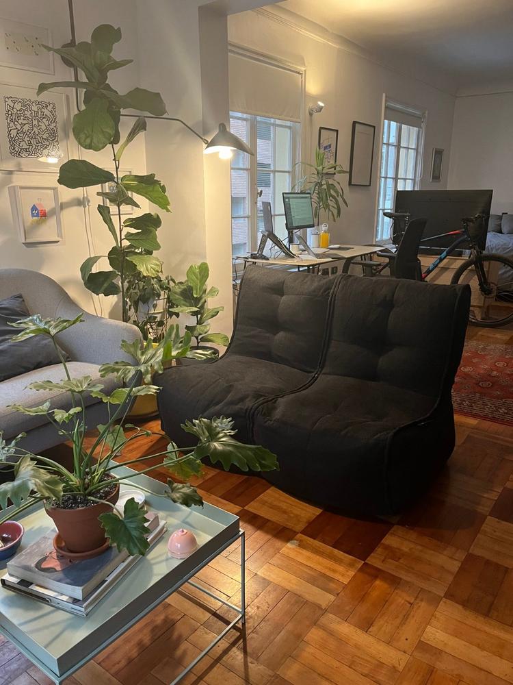 TWIN COUCH - Black Sapphire - Customer Photo From Benjamin Martinez