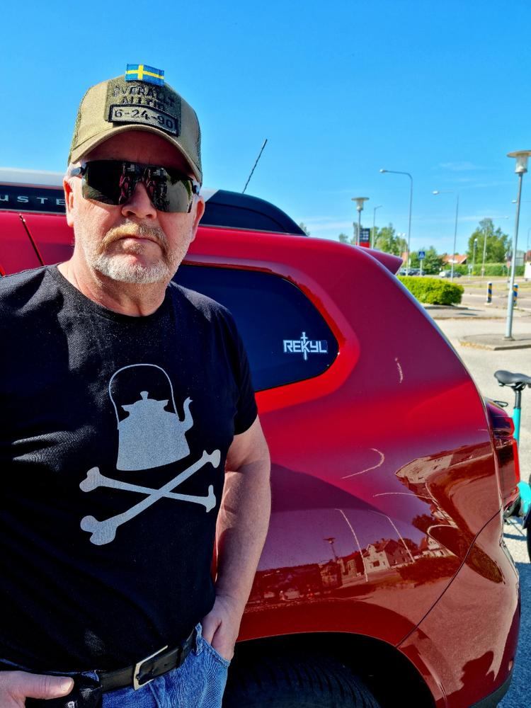 Det är inte över förrän det är över- Tee - XL - Customer Photo From Stefan Joacim Brinkenberg